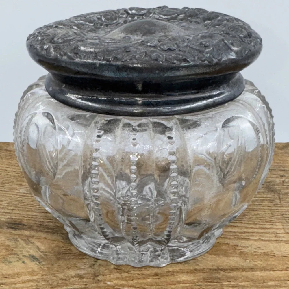 Glass Trinket Vanity Jar Antique Art‎ Nouveau Silverplate Crystal 3.25